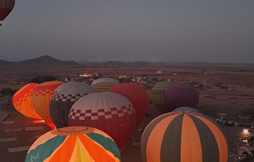 𝙃𝙤𝙩 𝘼𝙞𝙧 𝘽𝙖𝙡𝙡𝙤𝙤𝙣 𝙒𝙞𝙩𝙝 𝙍𝙤𝙮𝙖𝙡 𝘽𝙧𝙚𝙖𝙠𝙛𝙖𝙨𝙩